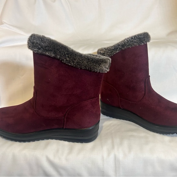 Burgundy and black boots with its original box - Picture 7 of 9